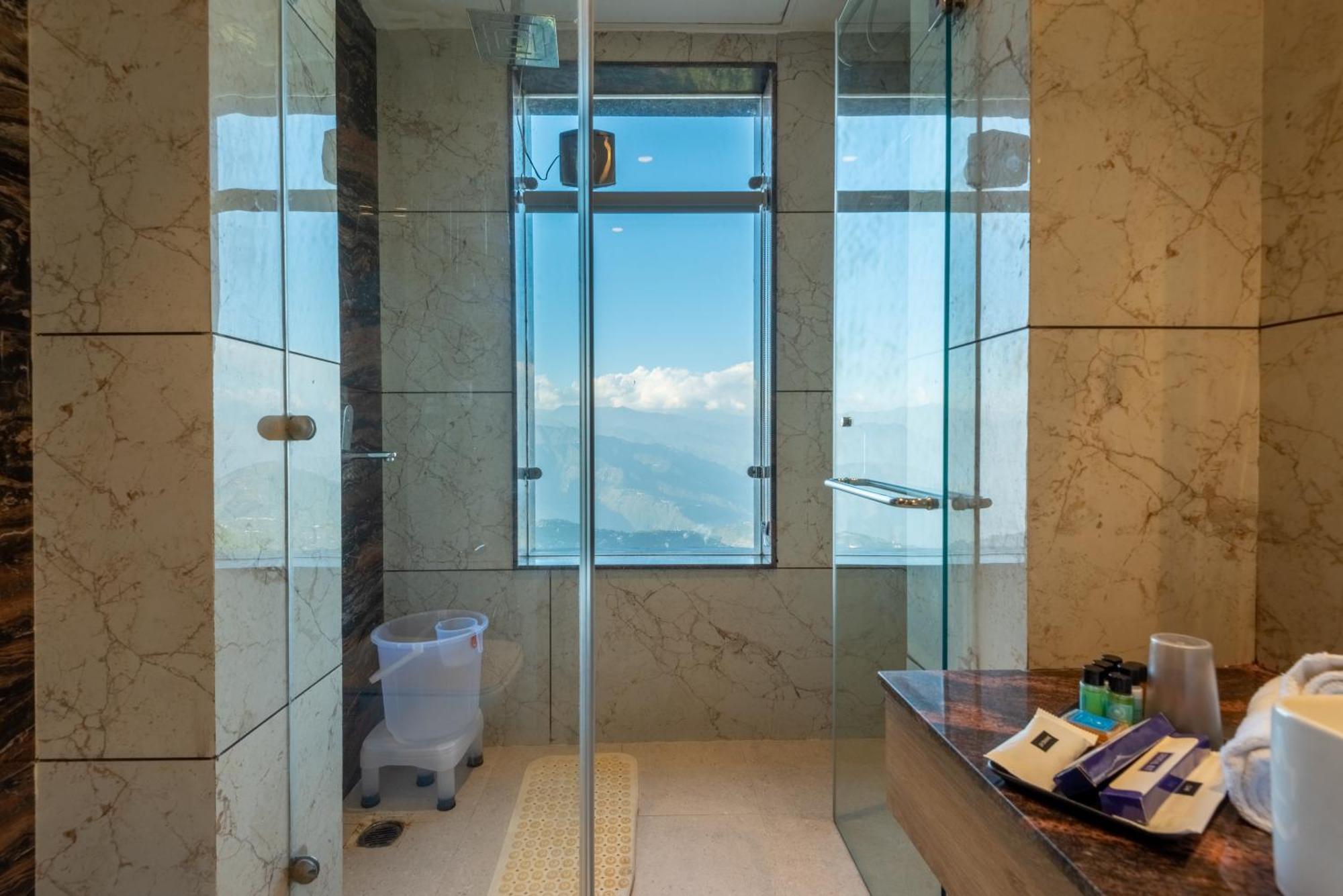 The Seasons Dalhousie - Best Valley View & Mountain View Hotel In ダルハウジ エクステリア 写真