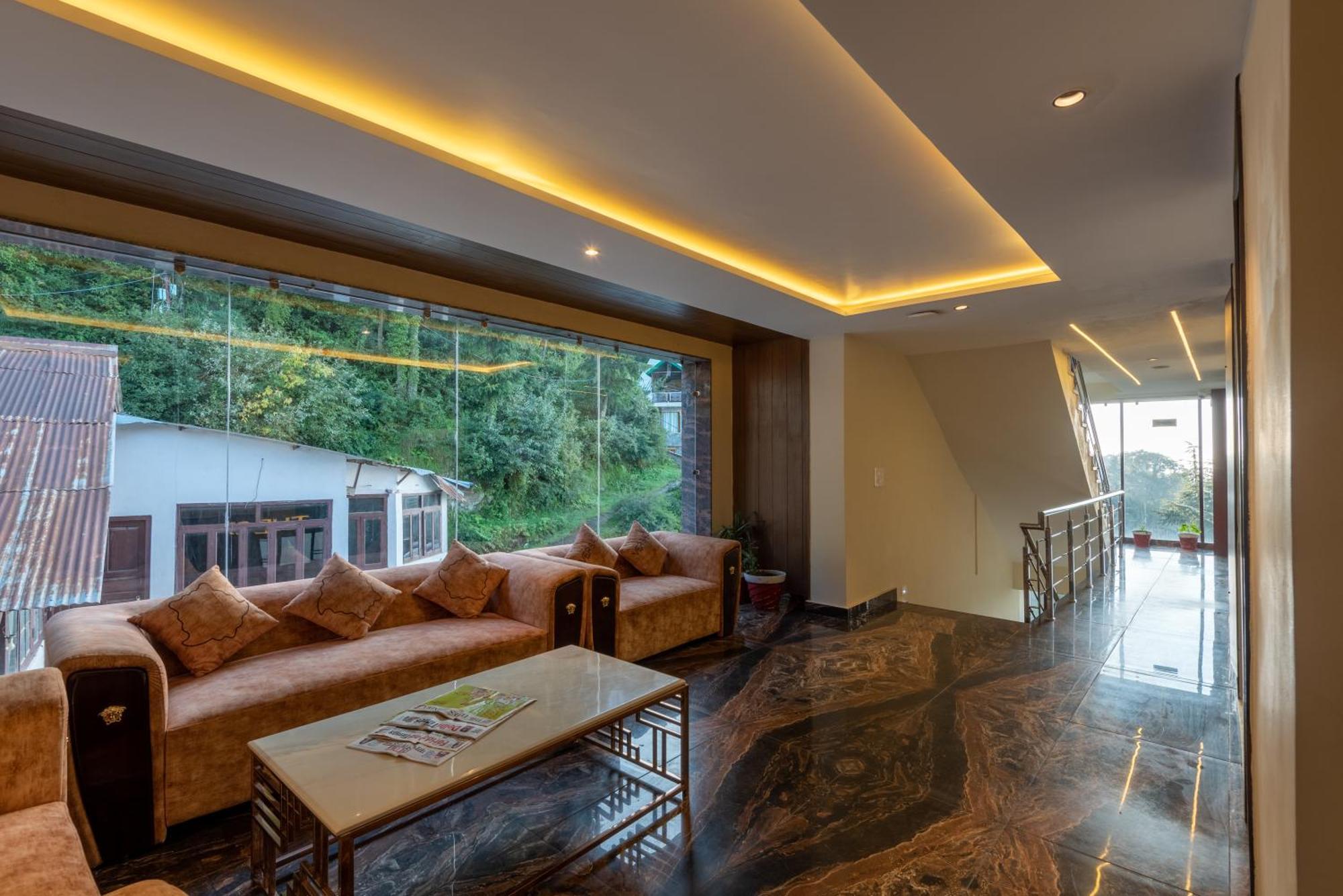 The Seasons Dalhousie - Best Valley View & Mountain View Hotel In ダルハウジ エクステリア 写真