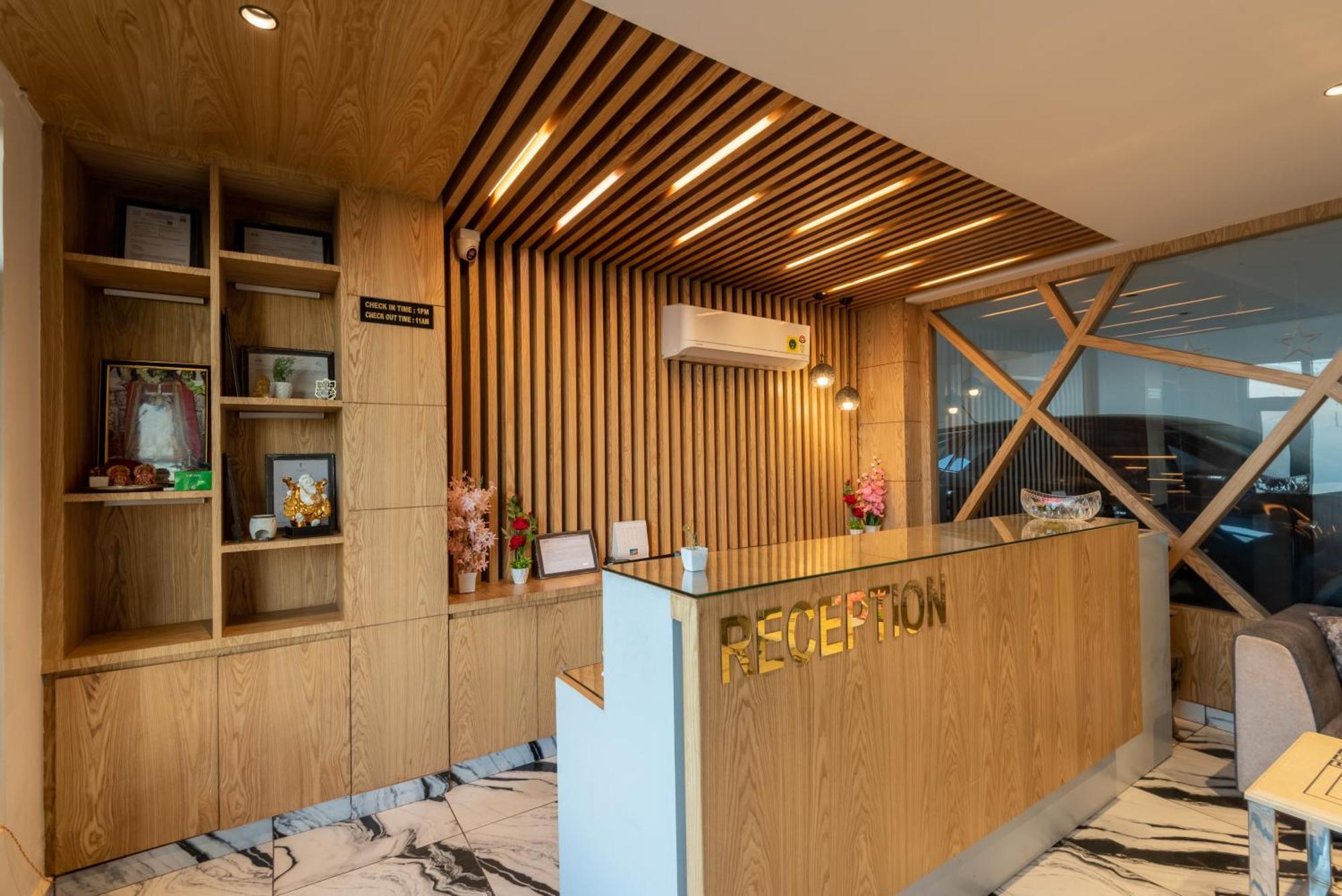 The Seasons Dalhousie - Best Valley View & Mountain View Hotel In ダルハウジ エクステリア 写真